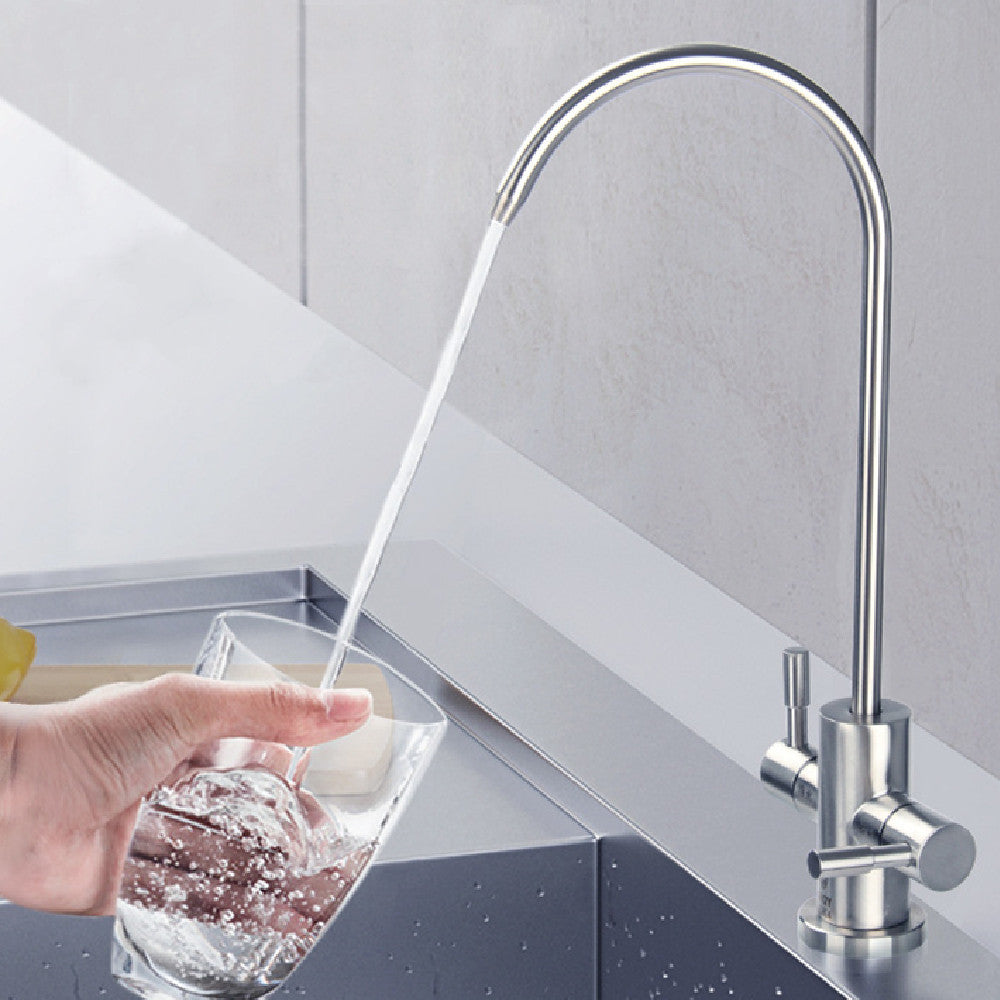 Osmose-Wasserreiniger mit Doppelauslass